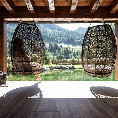 Alphotel Tyrol ホテル